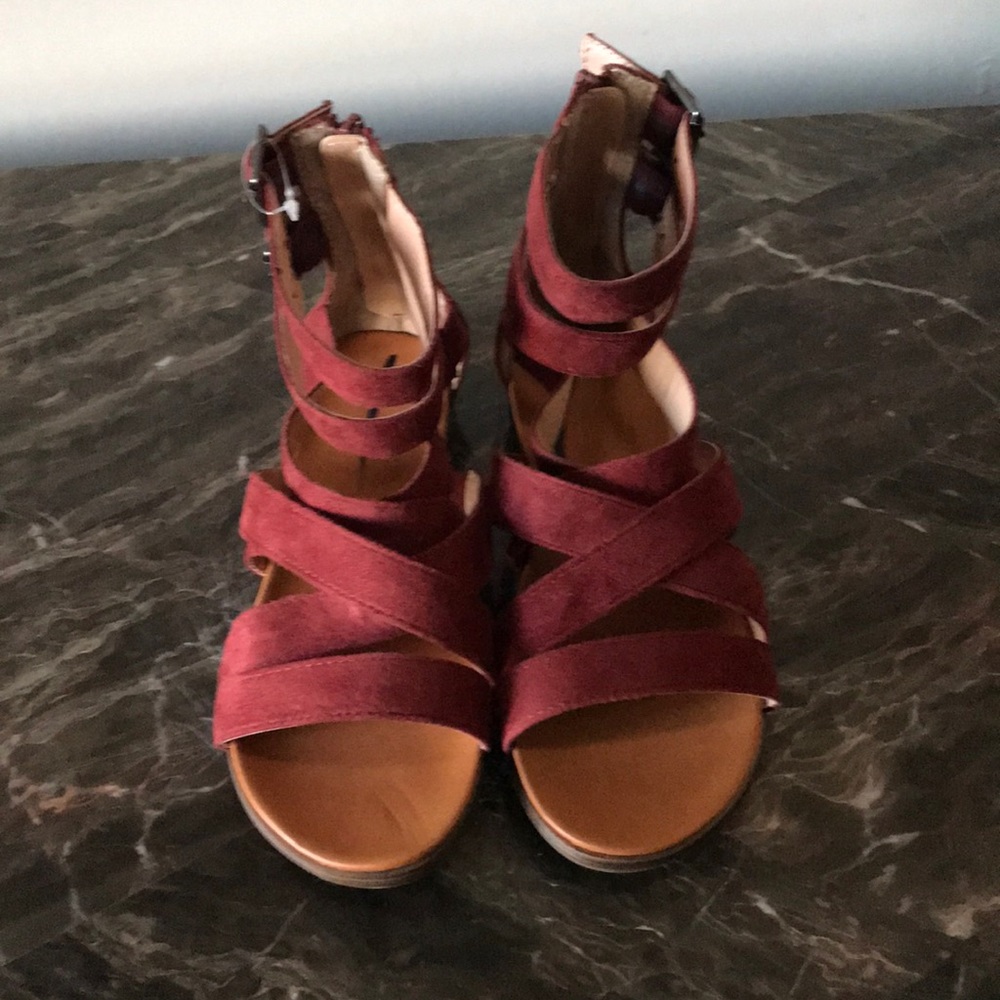 Gladiator Sandals Size 6